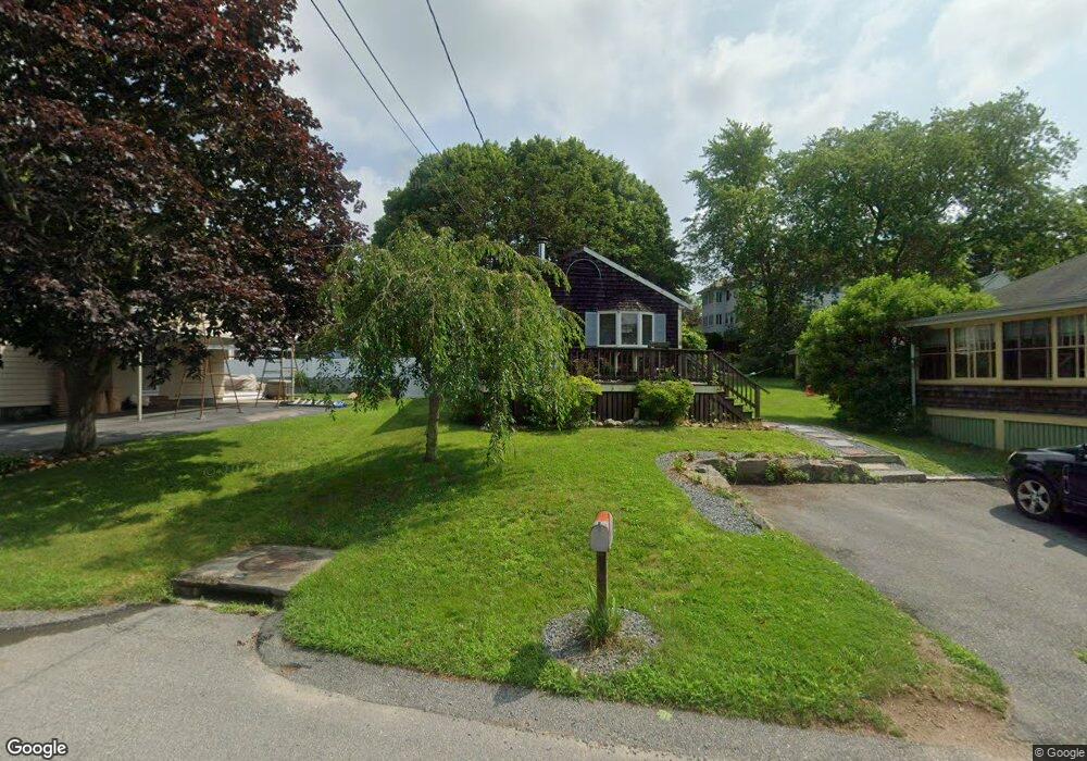 17 Wilson St, South Dartmouth, MA 02748 - photo 1