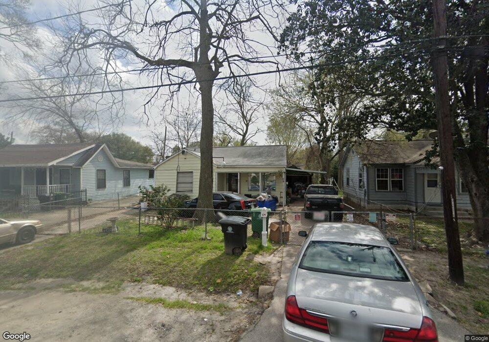 64 Fichter St, Houston, TX 77022 - photo 1