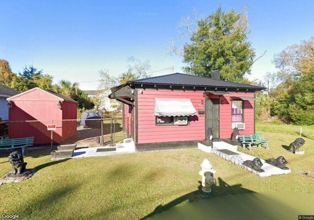 1220 Graydon St, Savannah, GA 31404 - photo 1