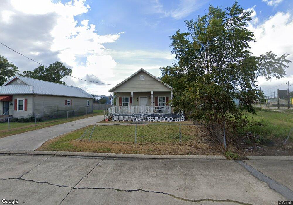 1110 Aycock St, Houma, LA 70360 - photo 1