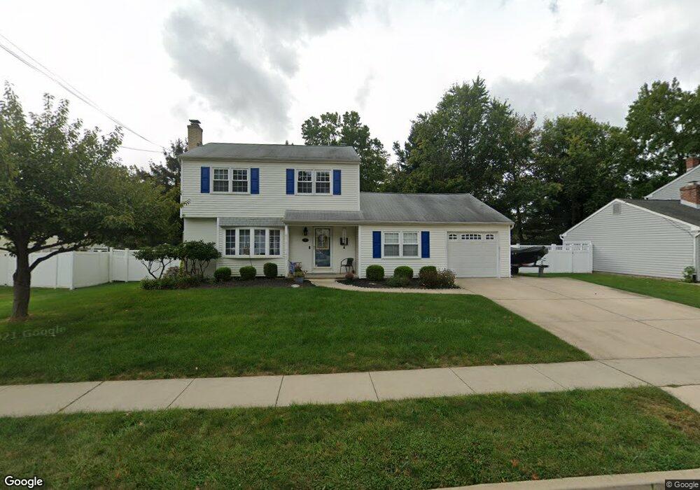 121 Lions Dr, Morrisville, PA 19067 - photo 1