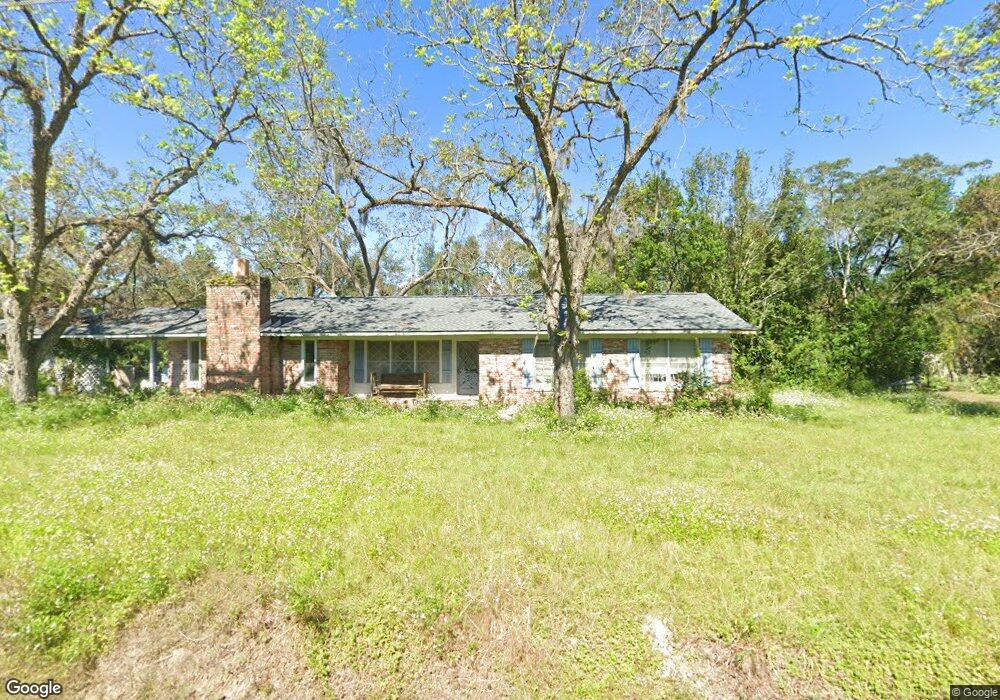 205 Grovehill Ave, Blackshear, GA 31516 - photo 1