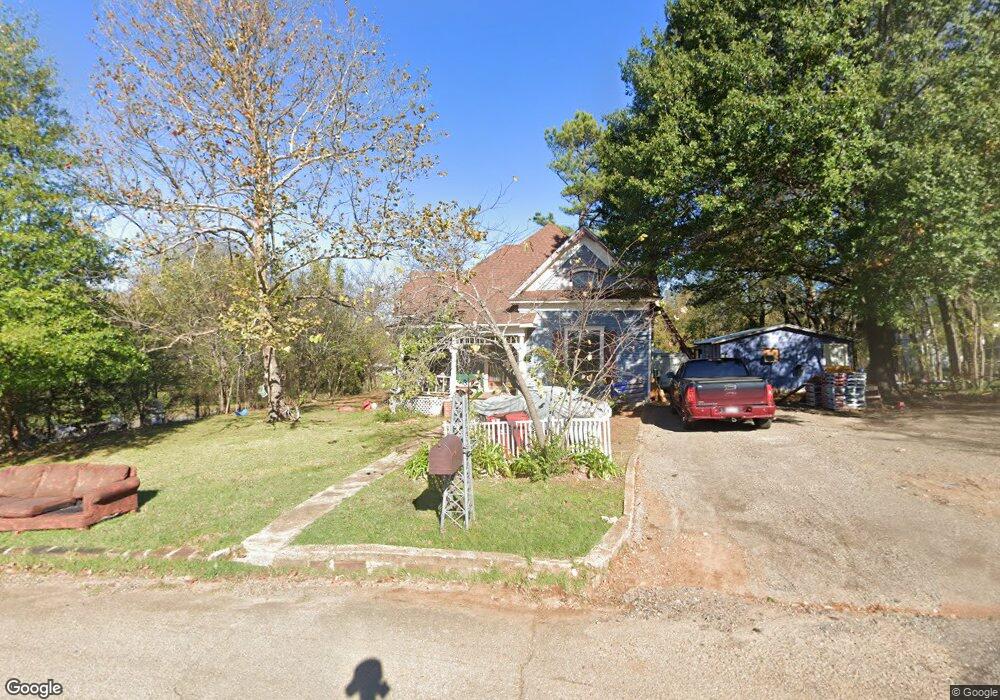 101 E Bissell St, Hugo, OK 74743 - photo 1