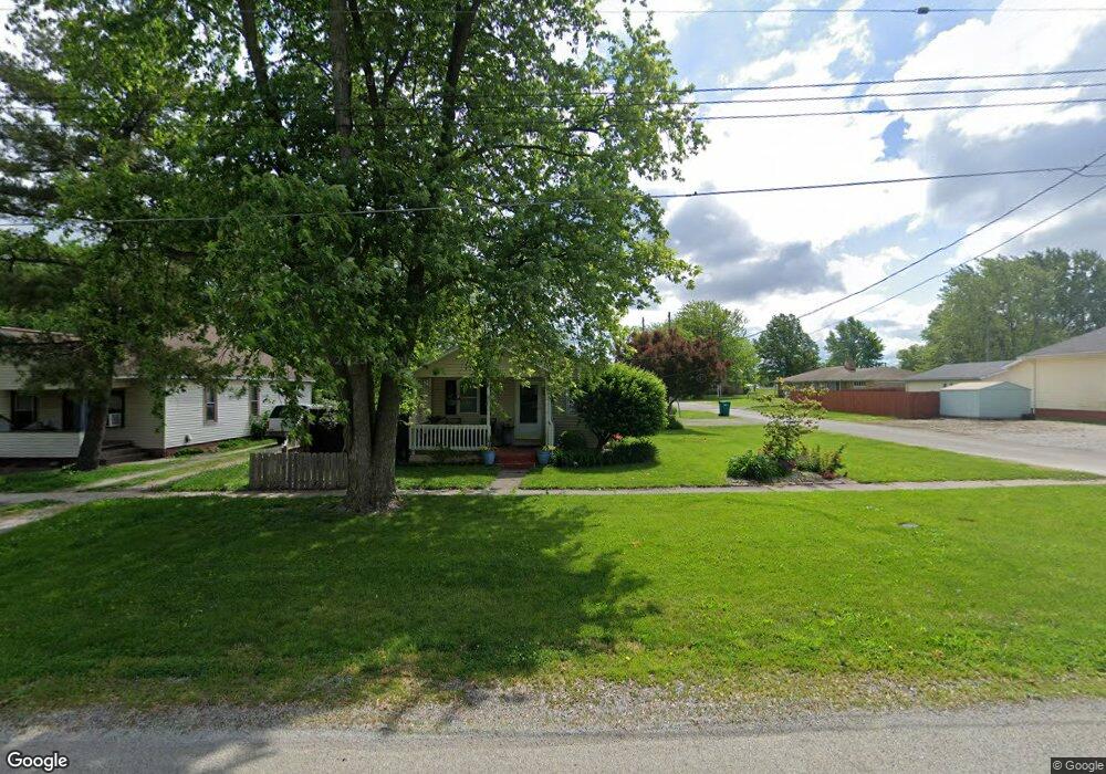 1100 N 10th St, Mattoon, IL 61938 - photo 1