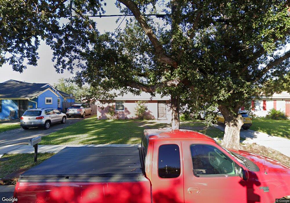 4926 Montegut Dr, New Orleans, LA 70126 - photo 1