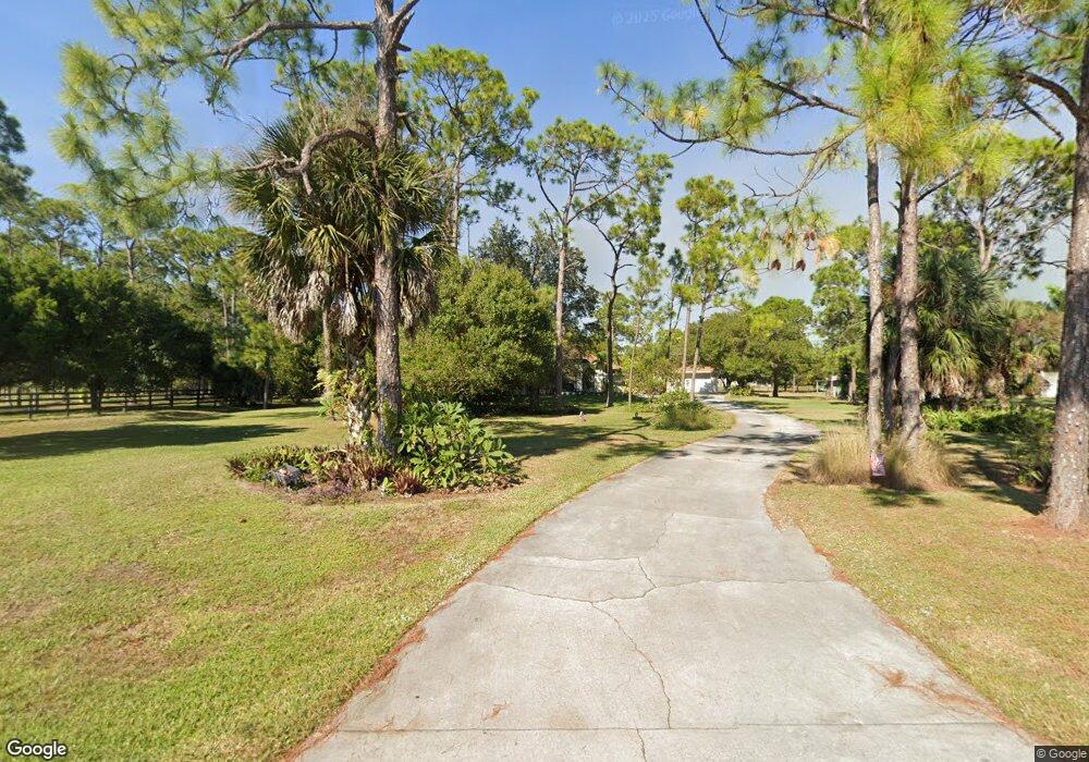 527 Jacaranda Pkwy, Cape Coral, FL 33909 - photo 1