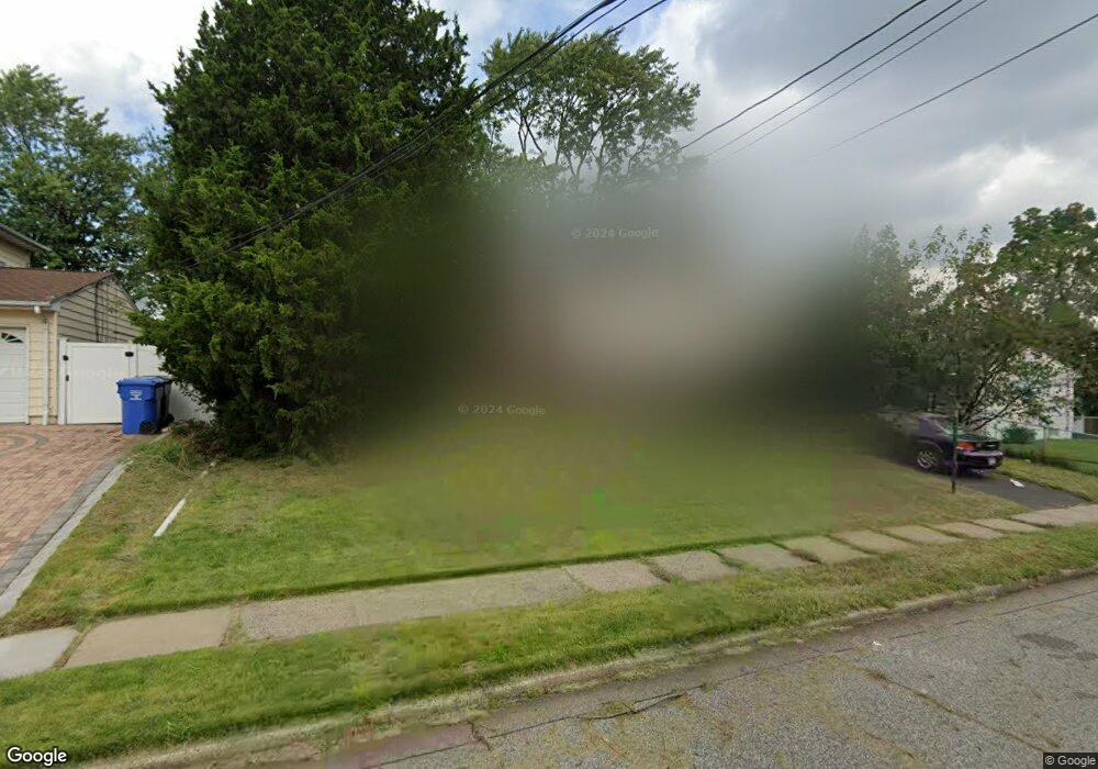 8 Wittenberg Dr, Fords, NJ 08863 - photo 1