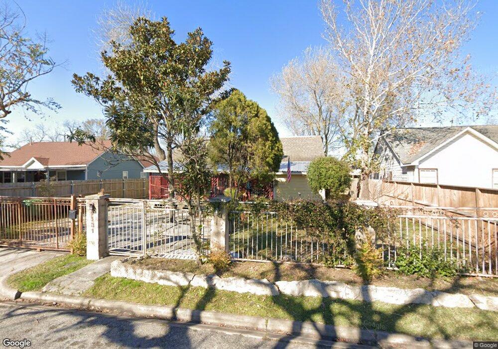 7131 Sloan St, Houston, TX 77087 - photo 1