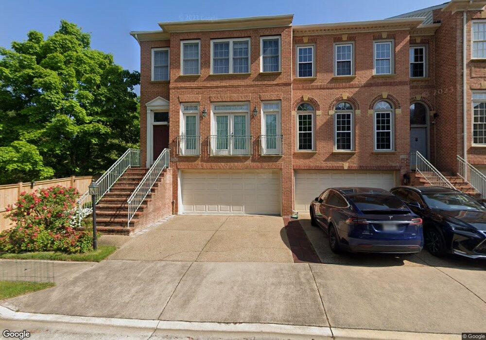 8040 Kidwell Hill Ct, Vienna, VA 22182 - photo 1