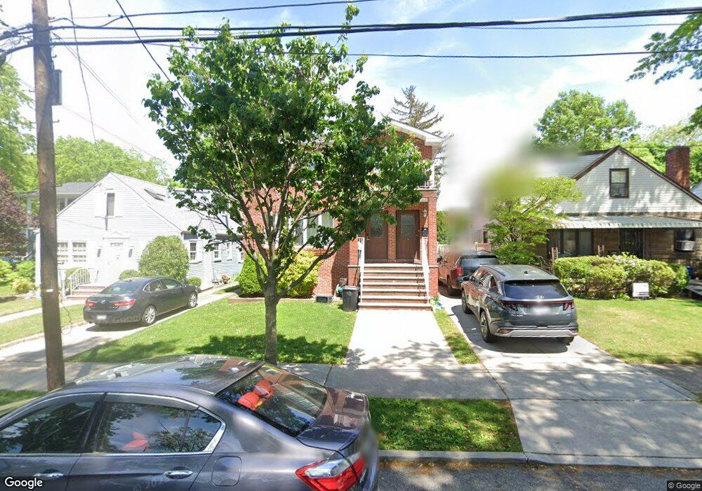 5707 253rd St, Flushing, NY 11362 - photo 1