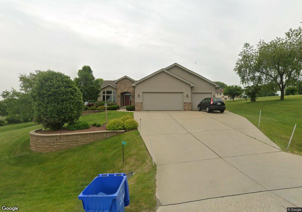 4961 Highwood Cir, Middleton, WI 53562 - photo 1