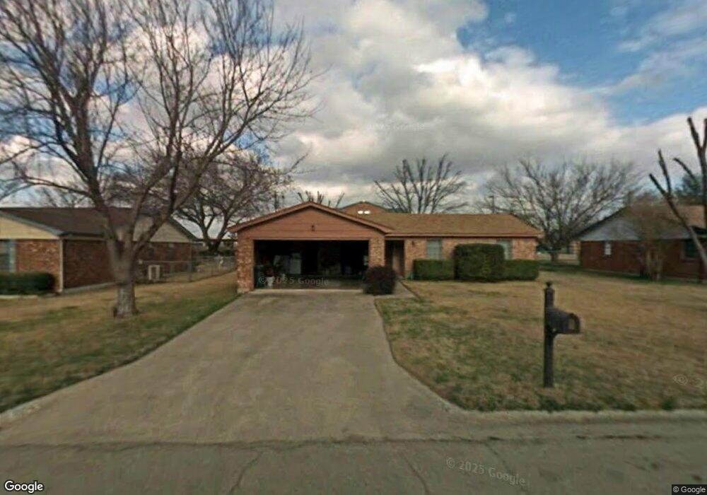 1914 Armstrong St, Cleburne, TX 76033 - photo 1