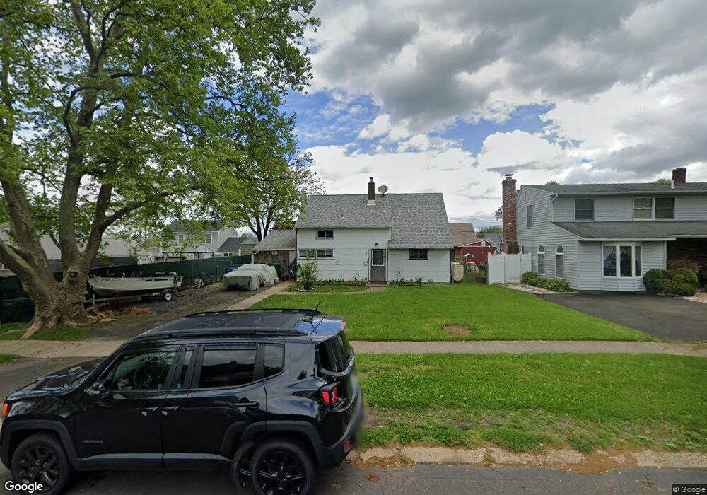 11 Holly Dr, Levittown, PA 19055 - photo 1