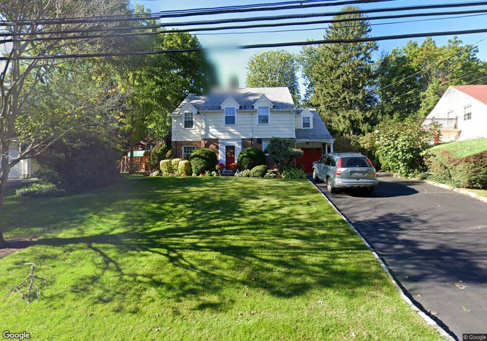 507 Hunt Ln, Manhasset, NY 11030 - photo 1