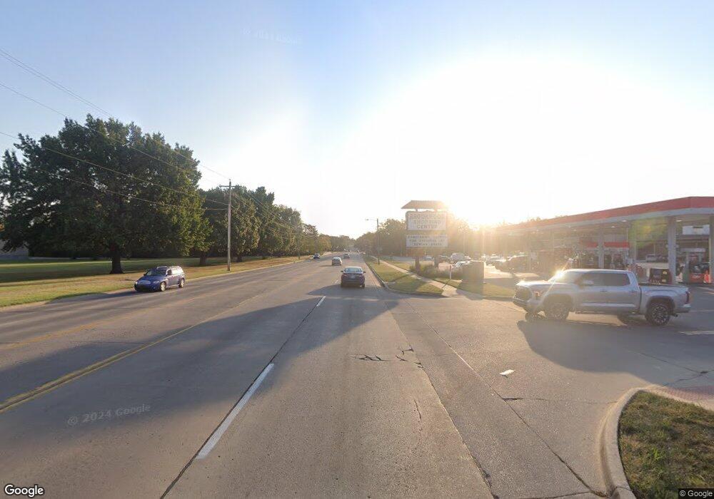 3000 SW 29th St, Topeka, KS 66614 - photo 1