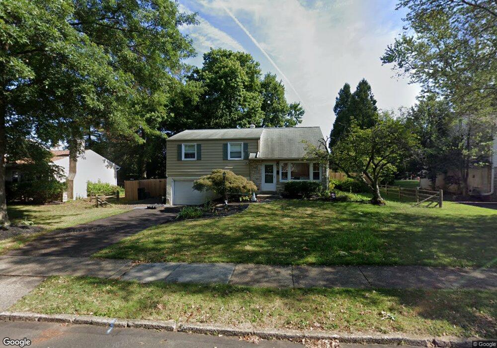 1109 York Ave, Lansdale, PA 19446 - photo 1
