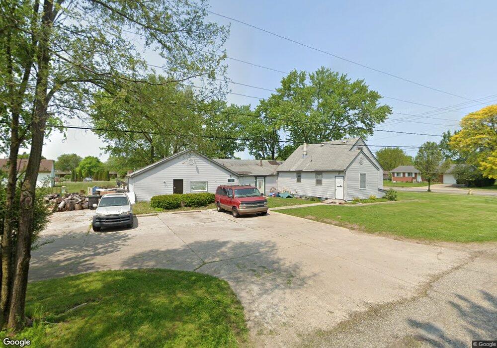 901 W Hively Ave, Elkhart, IN 46517 - photo 1