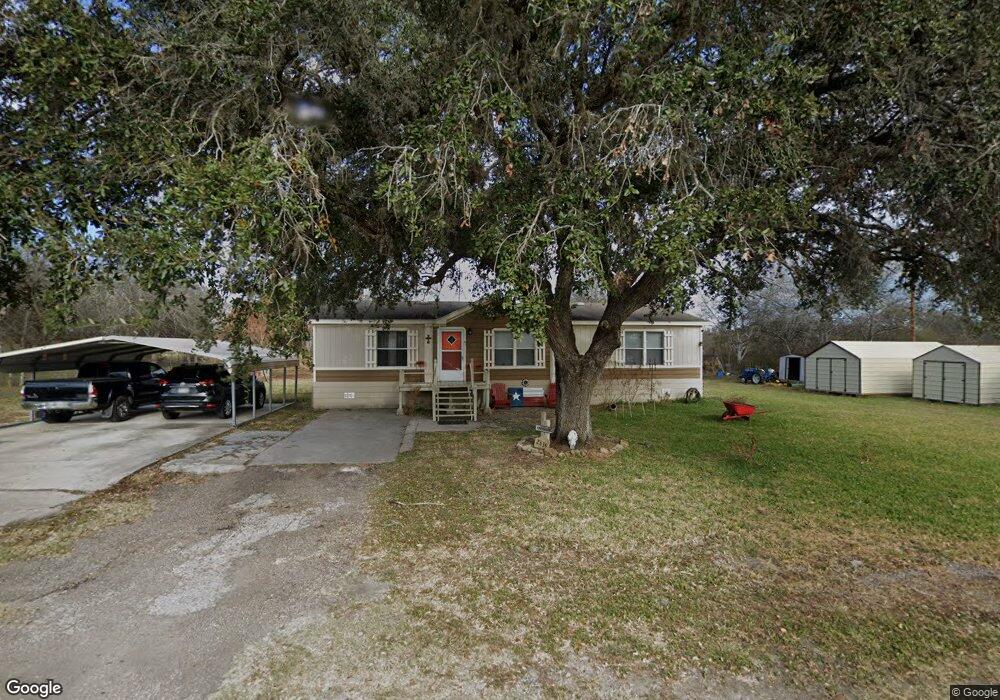 2635 Tonya Ln, Beeville, TX 78102 - photo 1