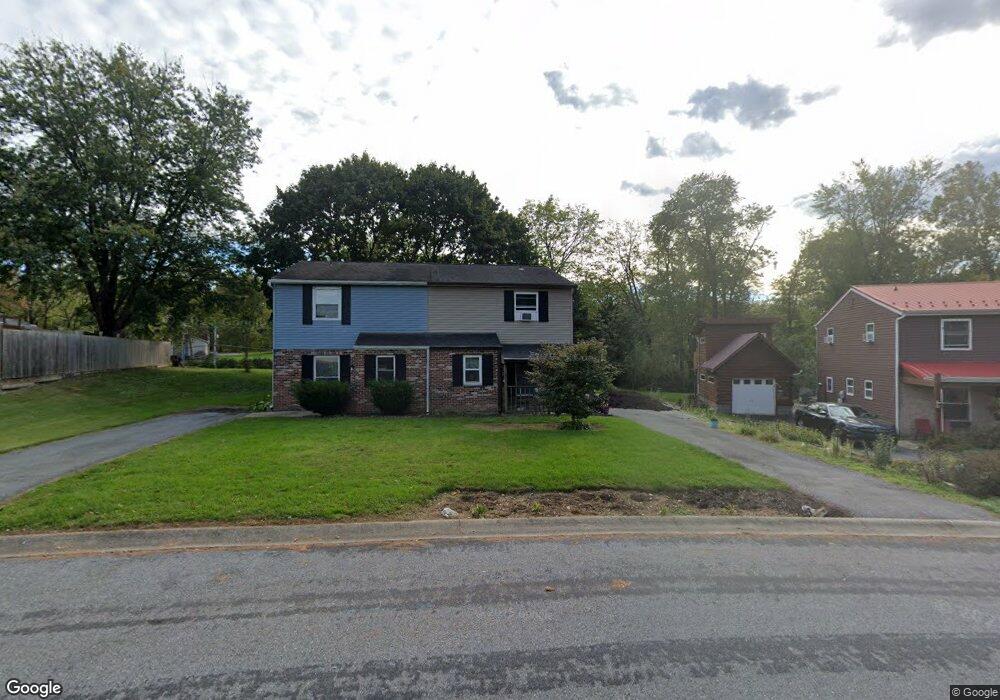 560 Creekside Ln, Mount Joy, PA 17552 - photo 1