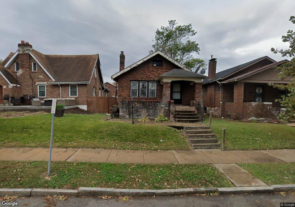 4630 Kossuth Ave, Saint Louis, MO 63115 - photo 1