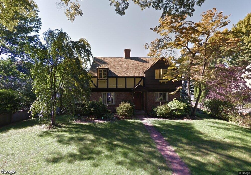 7 Carlton Rd, Wellesley, MA 02482 - photo 1