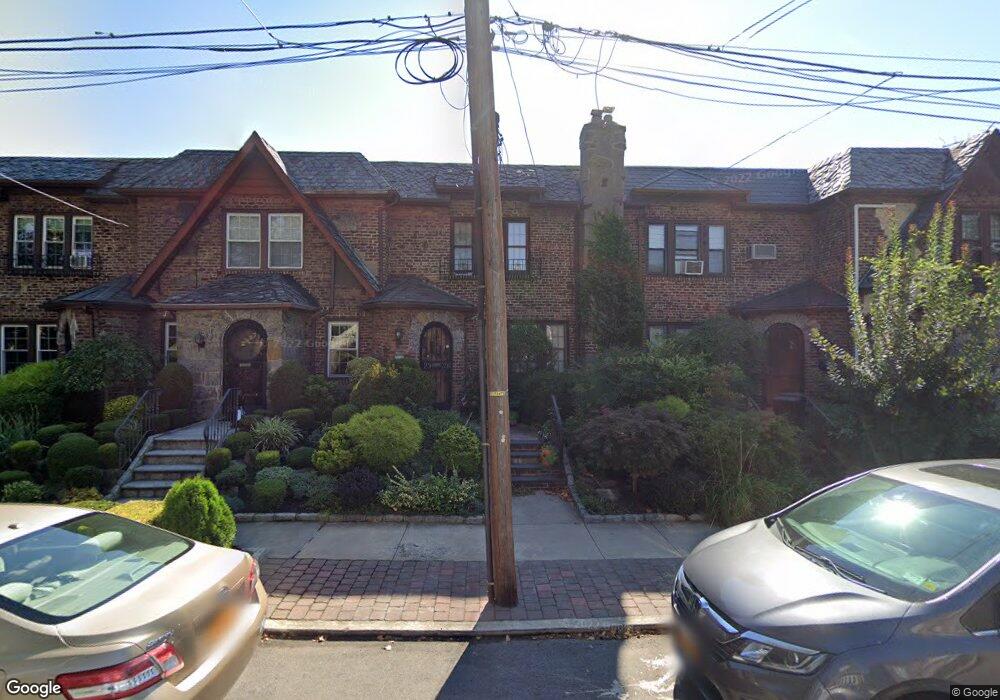 2939 166th St, Flushing, NY 11358 - photo 1