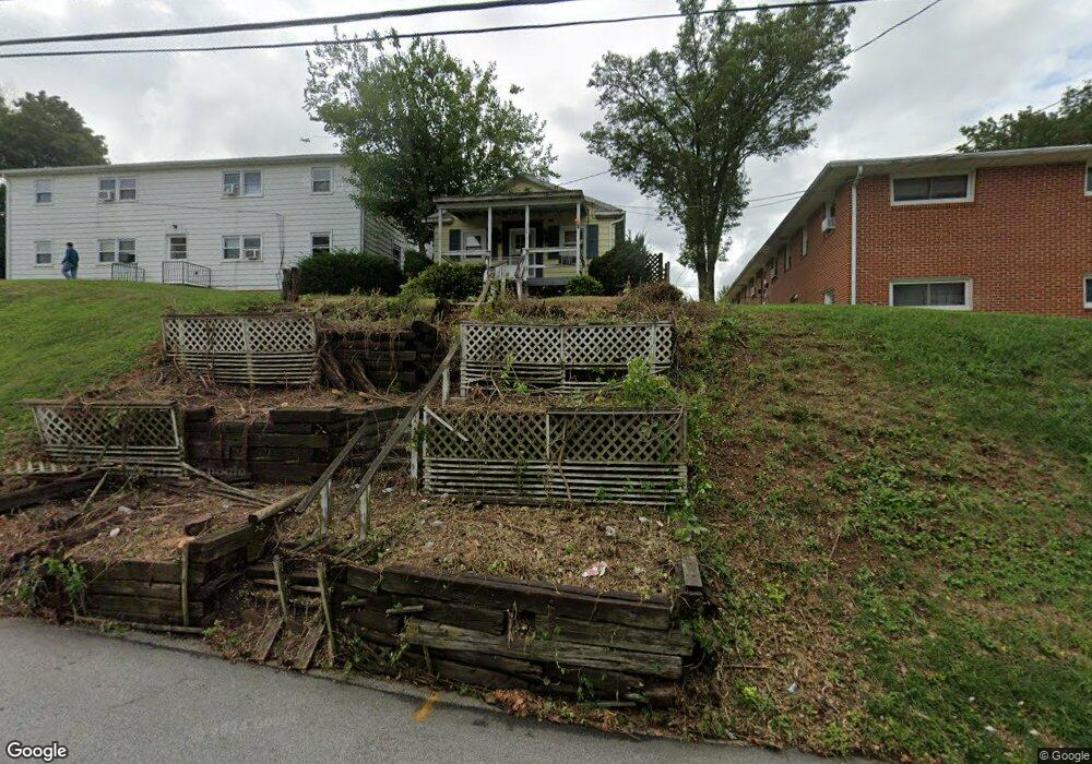 324 1/2 E Main St, Westminster, MD 21157 - photo 1