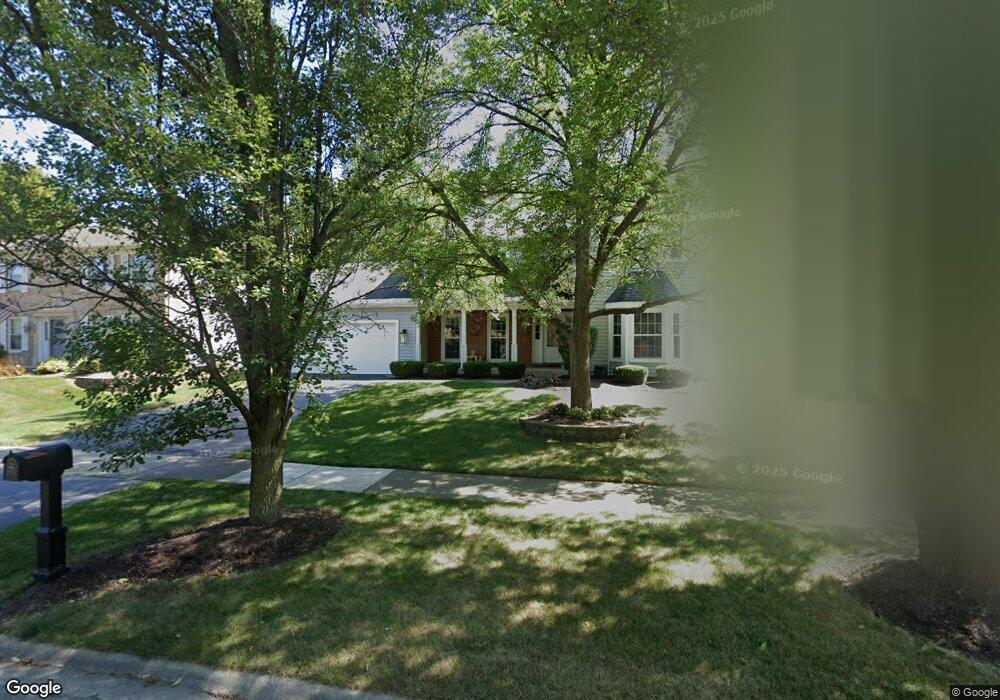 832 S River Rd unit 4, Naperville, IL 60540 - photo 1