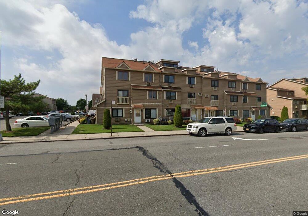 212 Richmond Hill Rd unit 17, Staten Island, NY 10314 - photo 1