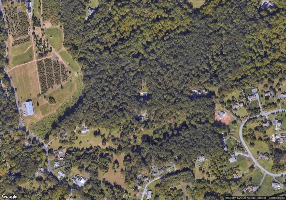 47 Southern Peak Ln, Mohnton, PA 19540 - photo 1