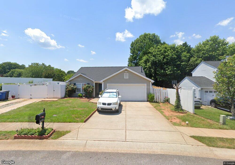 919 Ashland Ave, Statesville, NC 28677 - photo 1