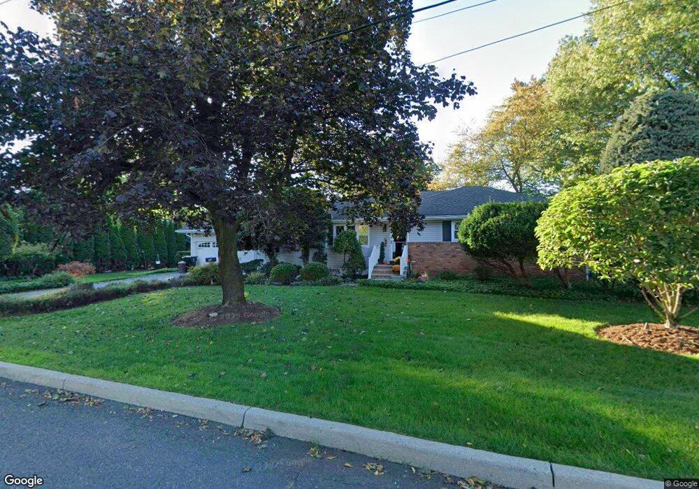 425 Beech Ave, Paramus, NJ 07652 - photo 1