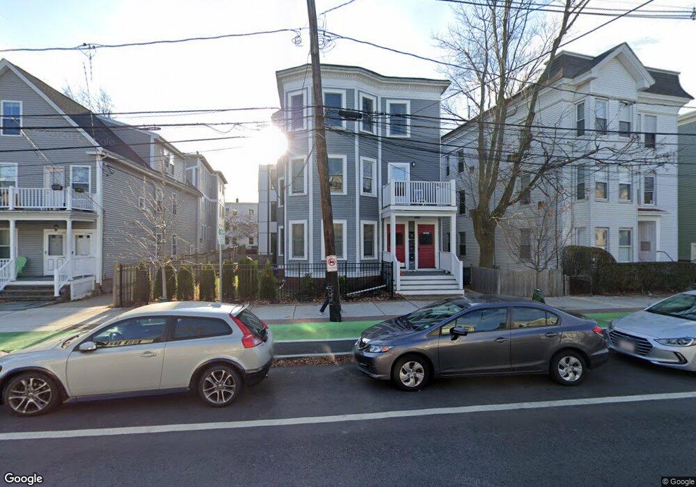 318 Beacon St unit 2, Somerville, MA 02143 - photo 1