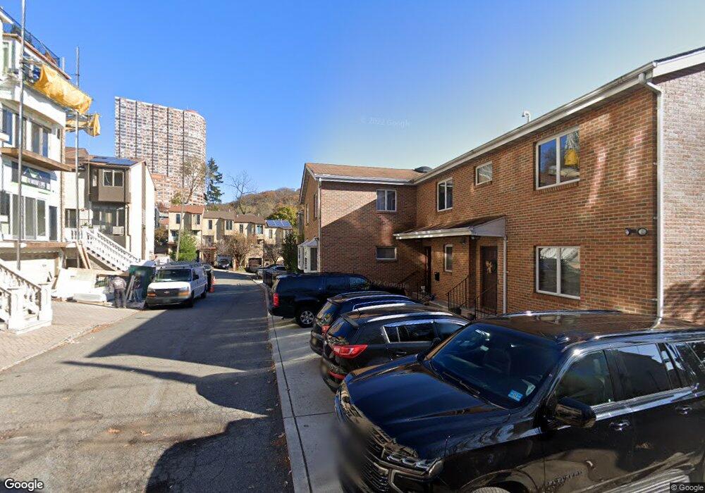 20 Maple St unit A, Edgewater, NJ 07020 - photo 1