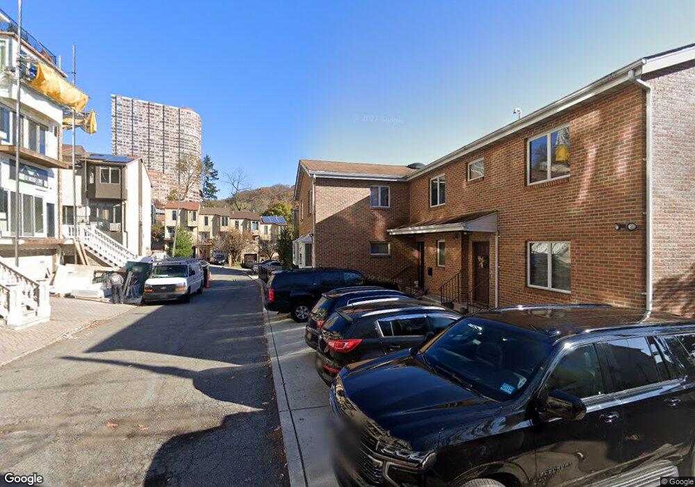 20 Maple St unit B, Edgewater, NJ 07020 - photo 1