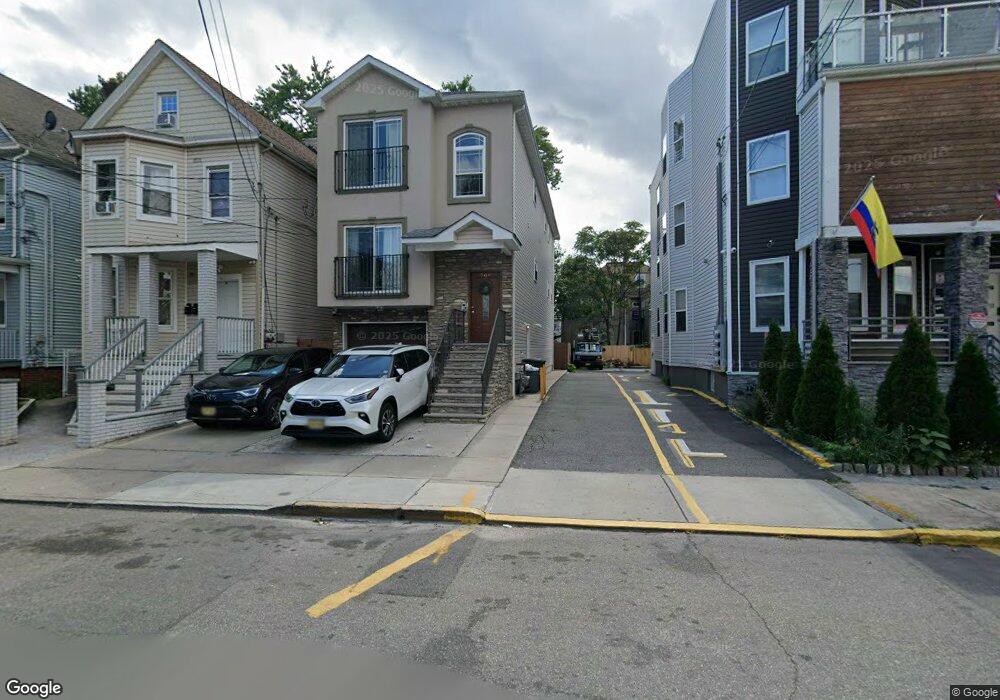 960 William St unit 2, Elizabeth, NJ 07201 - photo 1