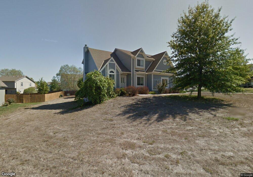 5121 Noble St, Shawnee, KS 66226 - photo 1