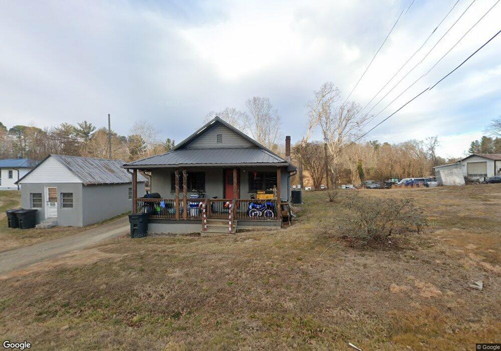 529 E Prince Rd, Hendersonville, NC 28792 - photo 1