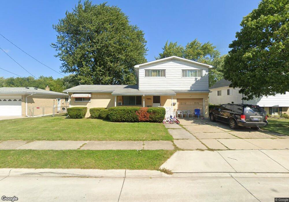 16031 Dort St, Roseville, MI 48066 - photo 1