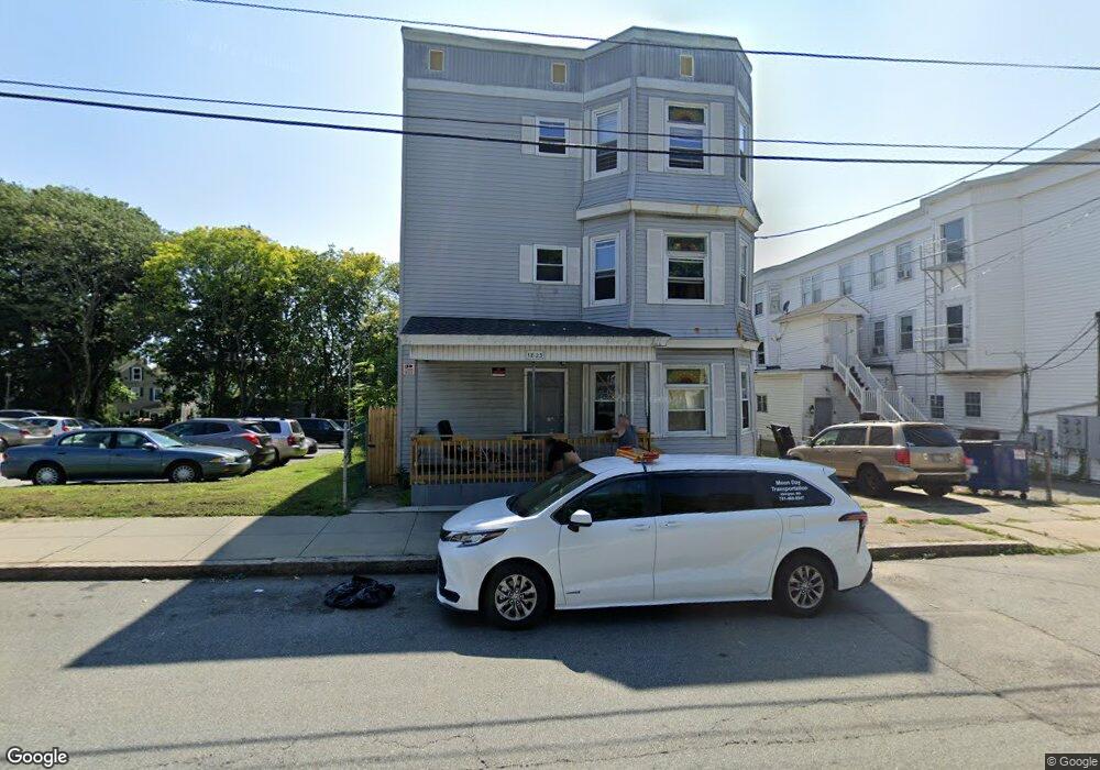 1823 Pleasant St unit 2 Front, Fall River, MA 02723 - photo 1