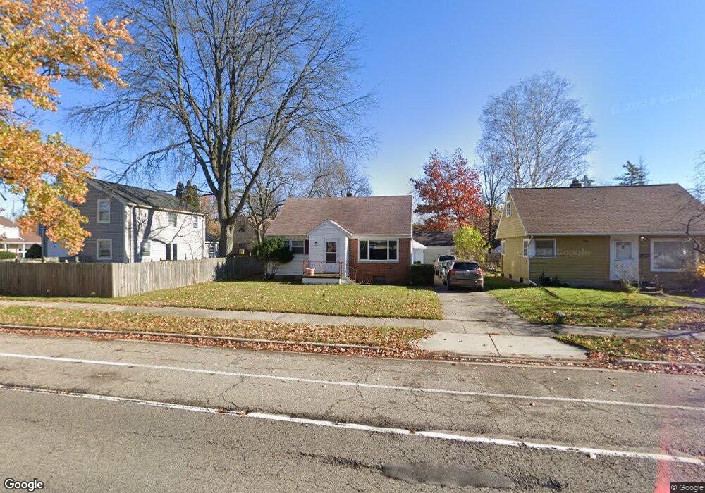 2509 Pleasant Grove Rd, Lansing, MI 48910 - photo 1