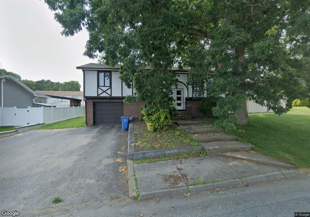 78 Selma St, Cranston, RI 02920 - photo 1