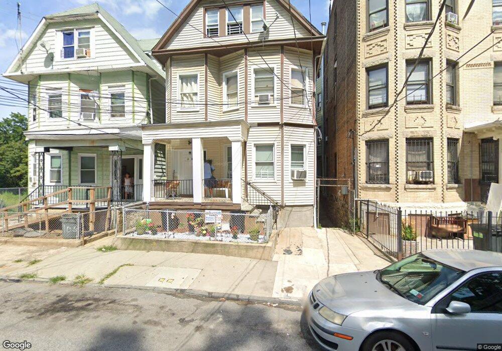 110 Saratoga Ave unit 1st Floor, Yonkers, NY 10705 - photo 1