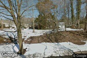 7 Central Dr, Port Washington, NY 11050