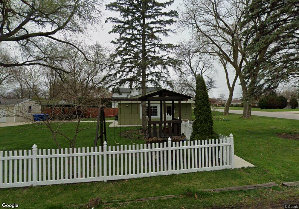 1702 W Galena Blvd, Aurora, IL 60506 - photo 1