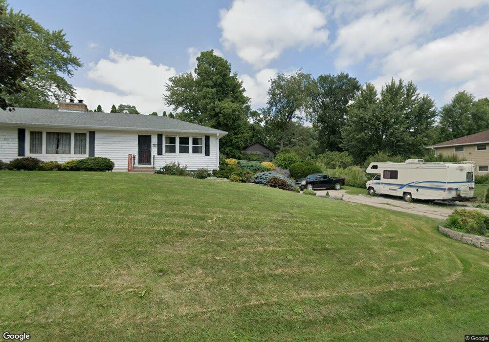 3002 2nd St, Moline, IL 61265 - photo 1