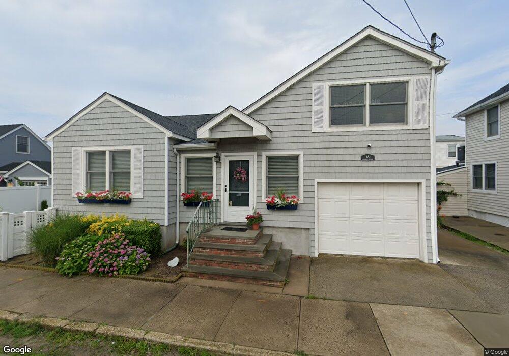 85 Baldwin Ave, Point Lookout, NY 11569 - photo 1