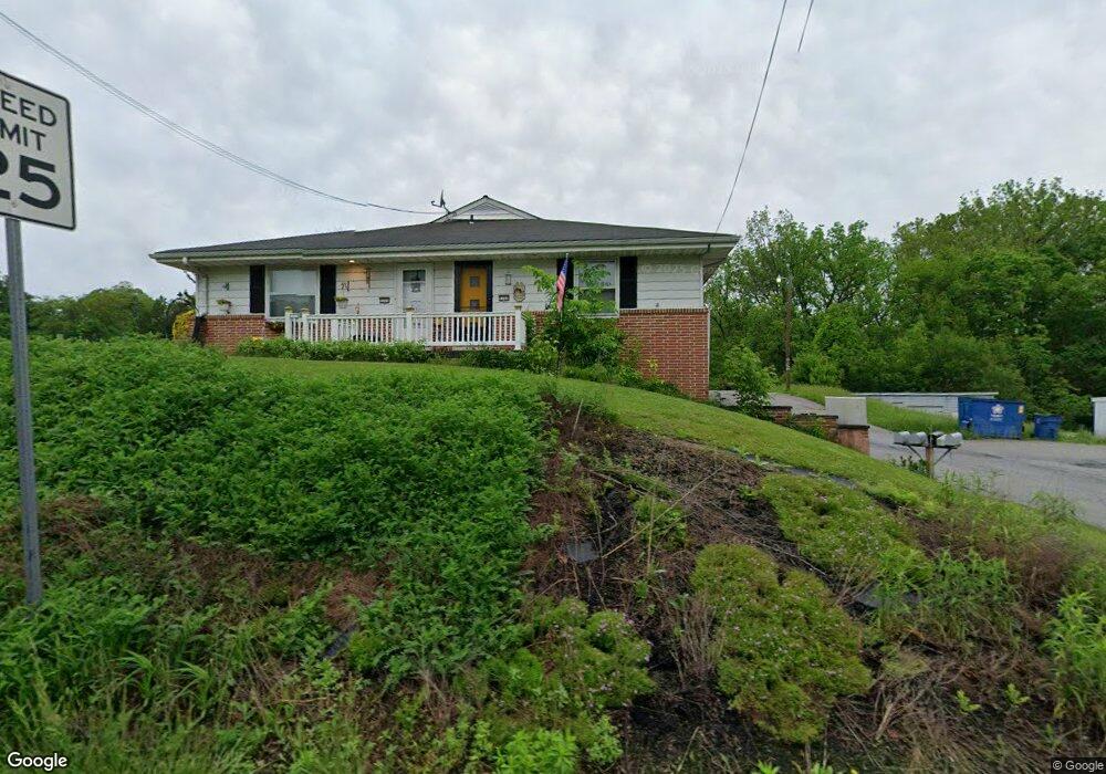 1725 Morningside Dr, Lancaster, PA 17602 - photo 1