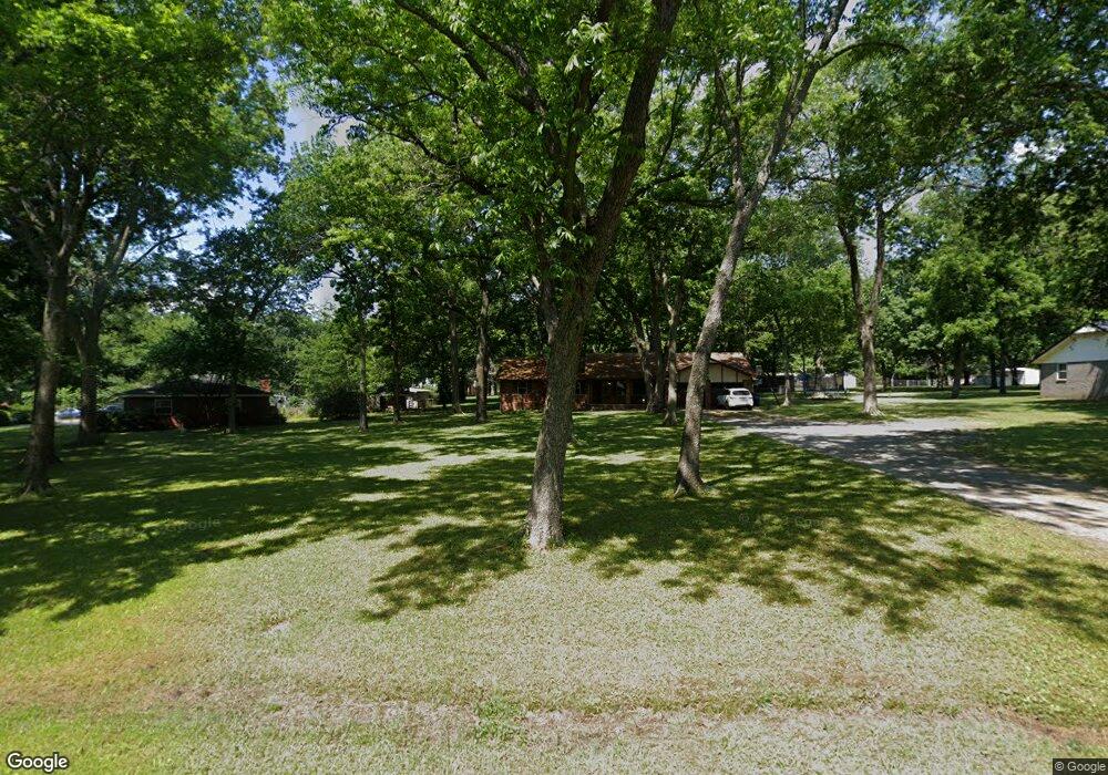 1203 N Hopi St, Chouteau, OK 74337 - photo 1