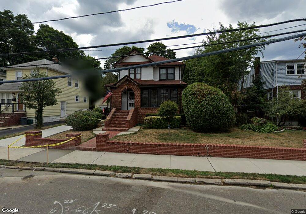 114 Wood St, Lynbrook, NY 11563 - photo 1